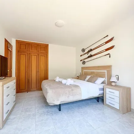 Apartment Amplio Apartmento En Pal. 8pax *